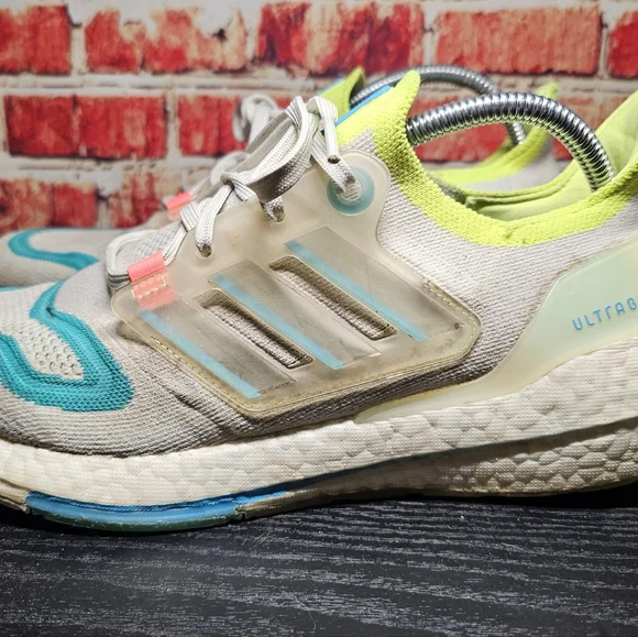 Adidas Ultraboost Multicolor Sneakers - Picture 4 of 10